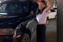 探索jkf的奇妙世界,情绪低落时更容易轻信别人，这时候适合多关照自己一下