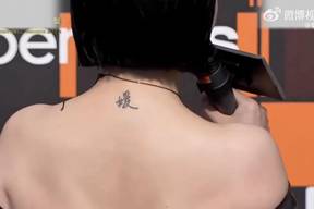 绯色回响 手机版截图1